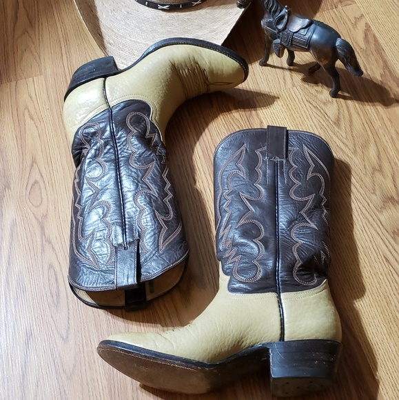 Excellent pair of Adam's Boots!😍 - Picture 2 of 6